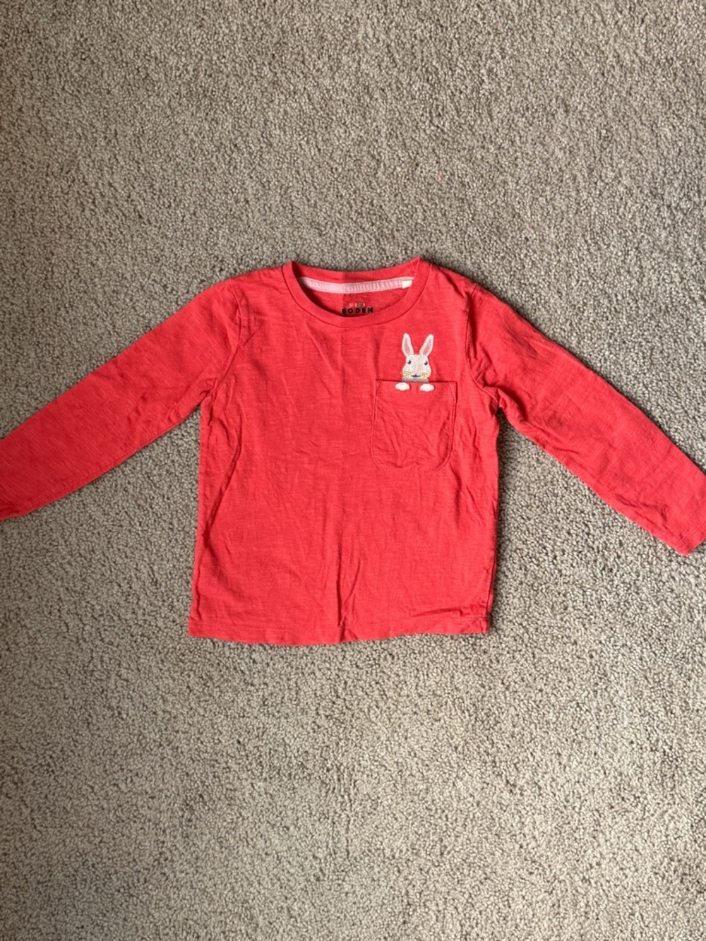 Mini Boden Set of 3 Long-Sleeve appliqué Tees - Red, Pink, Navy - Picture 4 of 5
